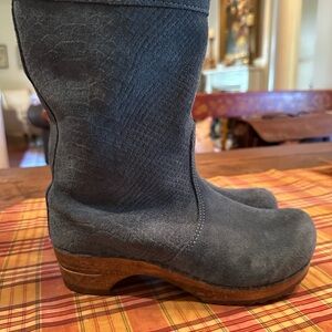 Sanita Risotto Suede Gray Blue 100% Leather Wooden Sole Clog Boot Size 37